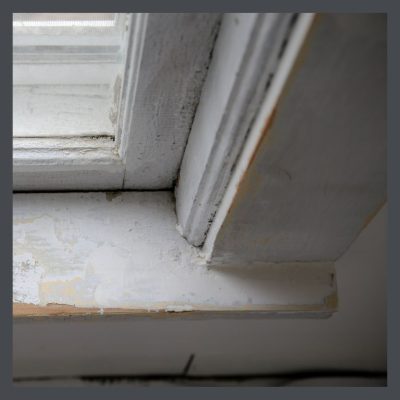 Bungalow-wood-window