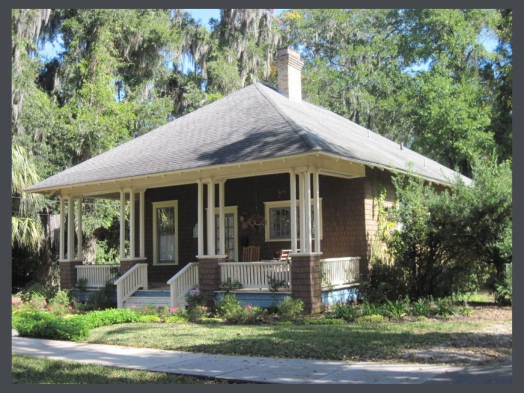 Bungalow characteristics porch